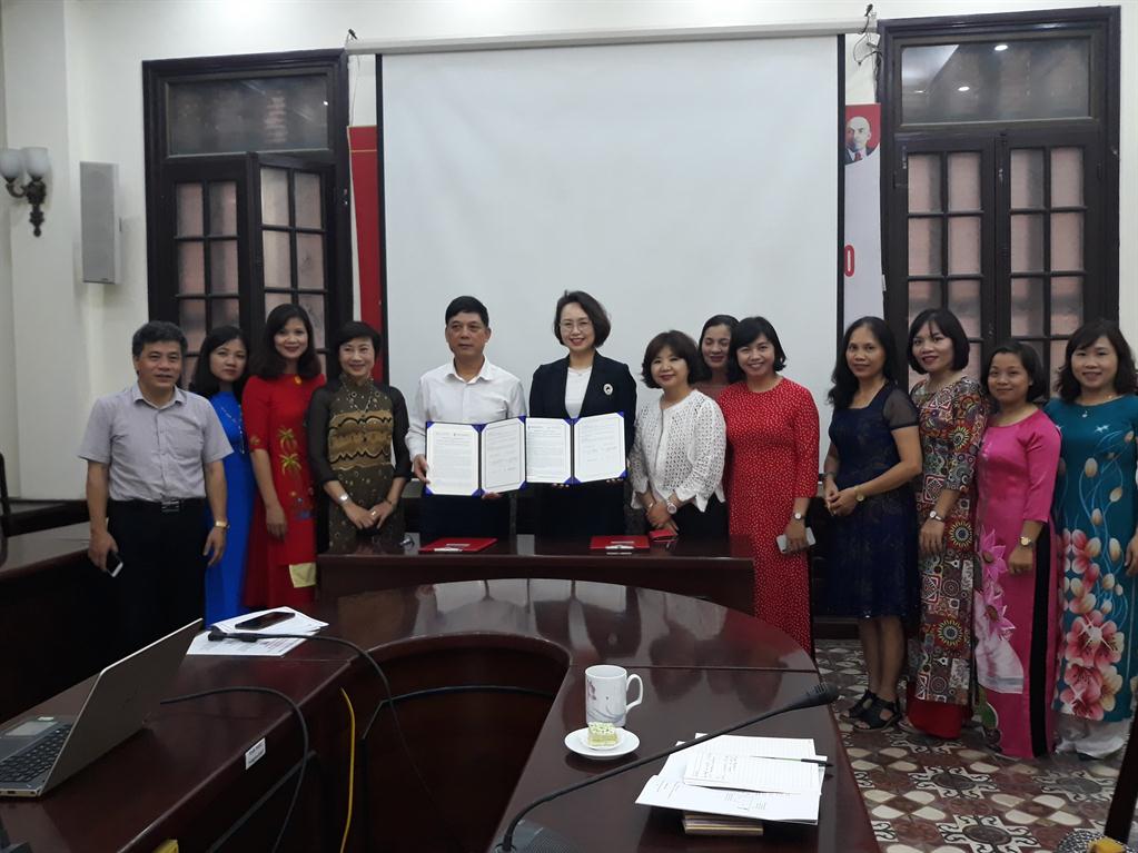 Lễ kí Biên bản ghi nhớ giữa Viện Khoa học Giáo dục Việt Nam và Viện Giáo dục và Chăm sóc trẻ em Hàn Quốc